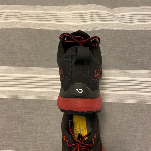 La Sportiva Jackal Black Red Outdoor Trail Running Shoes - Picture 8 of 9